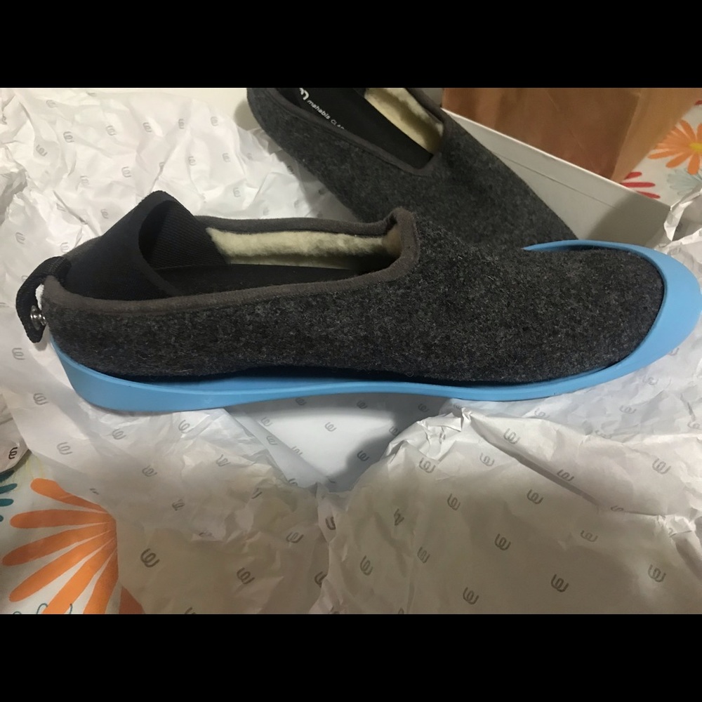 Slippers - Picture 9 of 10